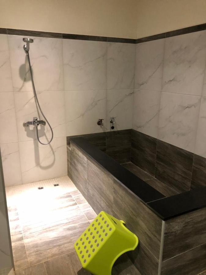 Yy Elleys Home Jiaoxi Eksteriør bilde